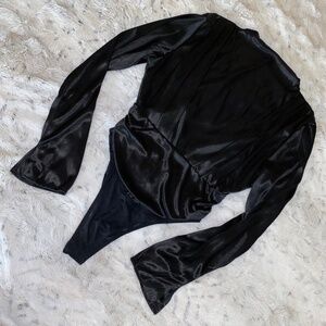 NWOT Silky Black Long Sleeve Drape Mock Neck Bodysuit Blouse Cinch Waist M
